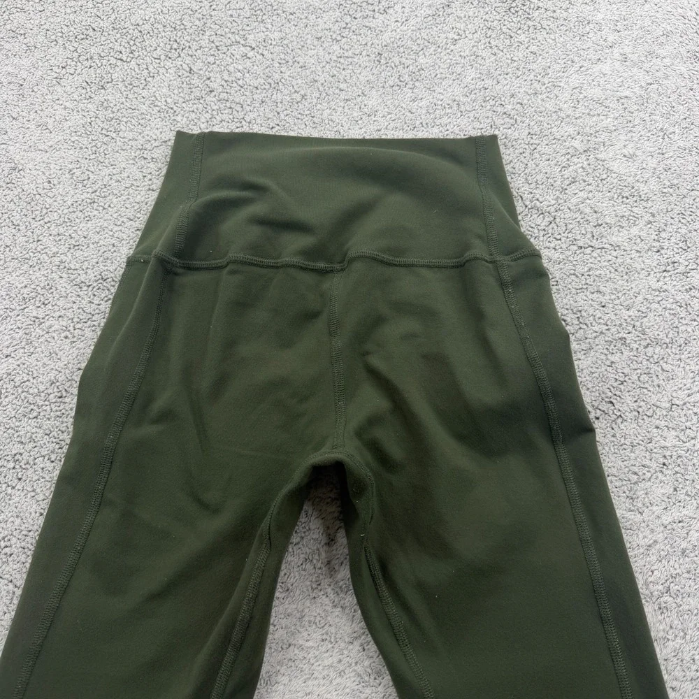 ALO Yoga item alo